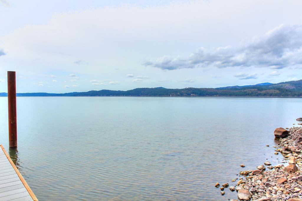 Beautiful Lake Coeur D'Alene Cabin On The Bay Hotel Mica Luaran gambar