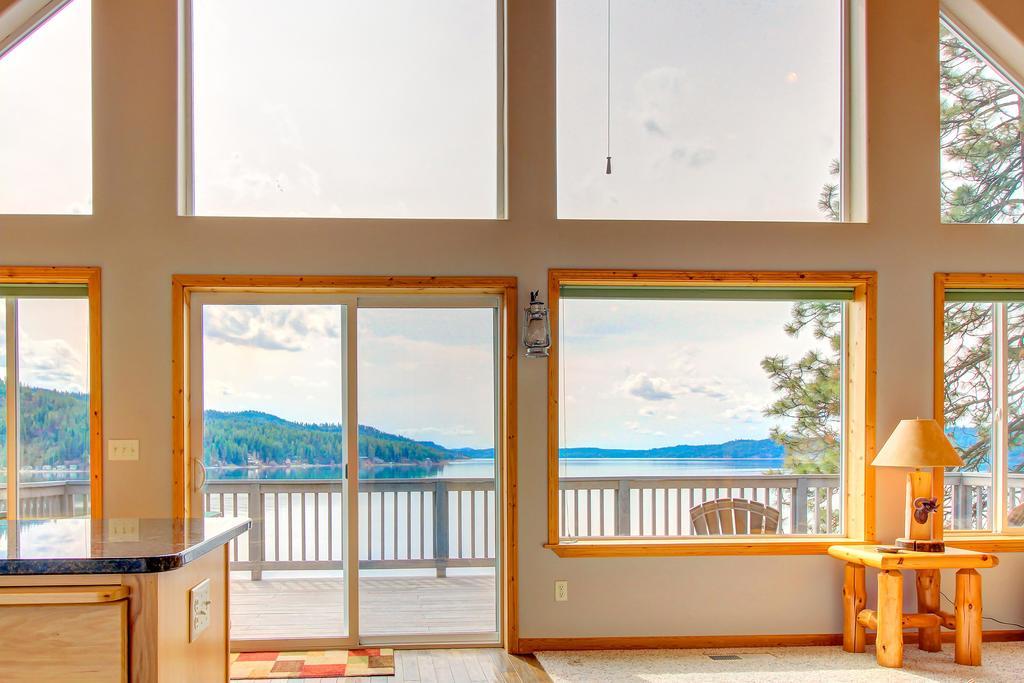 Beautiful Lake Coeur D'Alene Cabin On The Bay Hotel Mica Luaran gambar